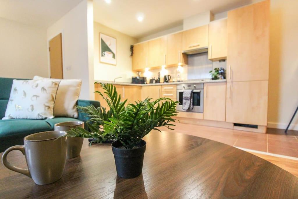 Luxurious 1 Bed Apartment With Free Parking 诺丁汉 外观 照片