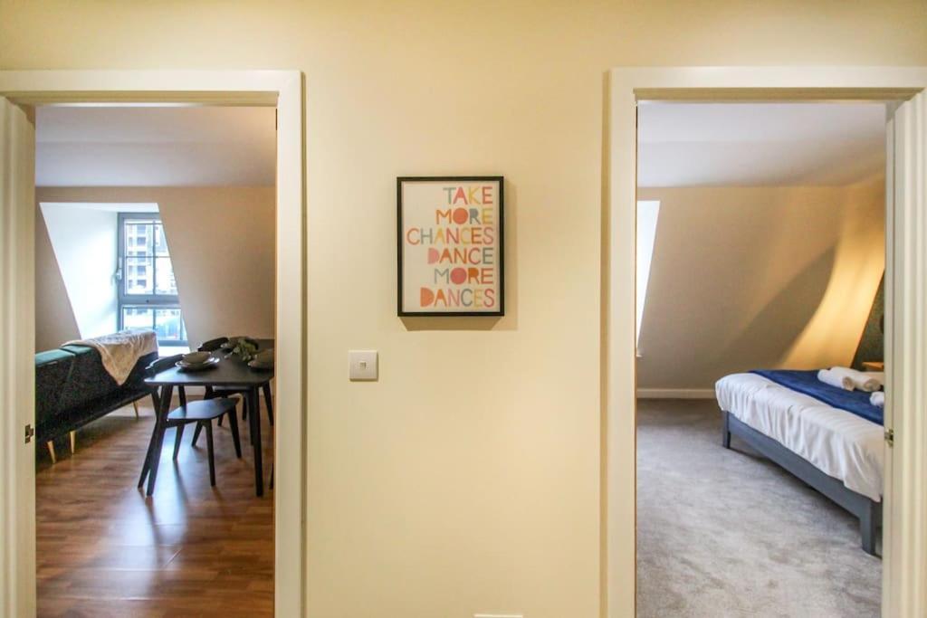Luxurious 1 Bed Apartment With Free Parking 诺丁汉 外观 照片